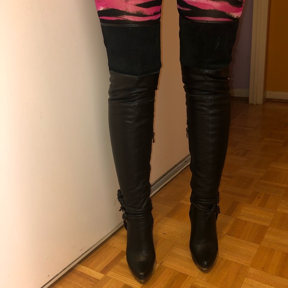 Black leather knee high Peaches boots - Picture 2 of 5